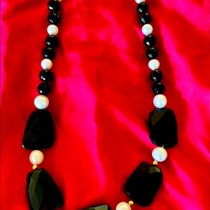 Vintage/ZOE B.14K/gold/black/onix/pearls Necklace.